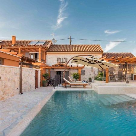 Luxury Villa Finessa Skradin 2 With Heated Pool, Jacuzzi And Sauna Exterior photo