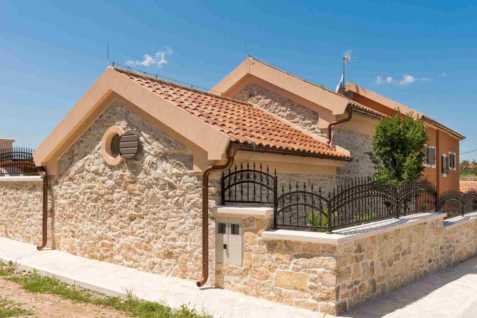 Luxury Villa Finessa Skradin 2 With Heated Pool, Jacuzzi And Sauna Exterior photo